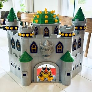 Nintendo Super Mario Bowser Castle with 2.5" Bowser Figure